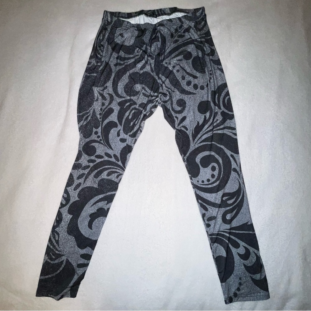 Lily Gray and Black Patterned Leggings